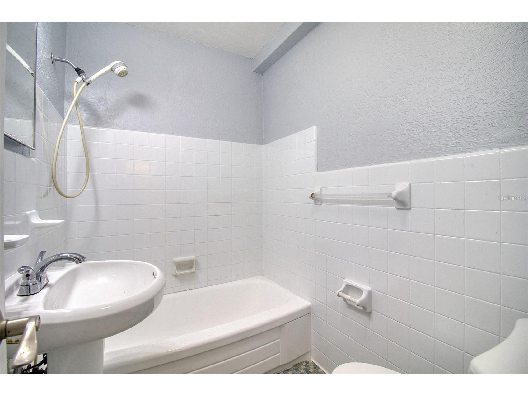 3315 58th Avenue S #112 Saint Petersburg FL 33712 TB8456361 image13