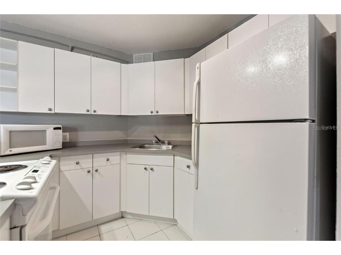 3315 58th Avenue S #202 Saint Petersburg FL 33712 TB8452539 image10