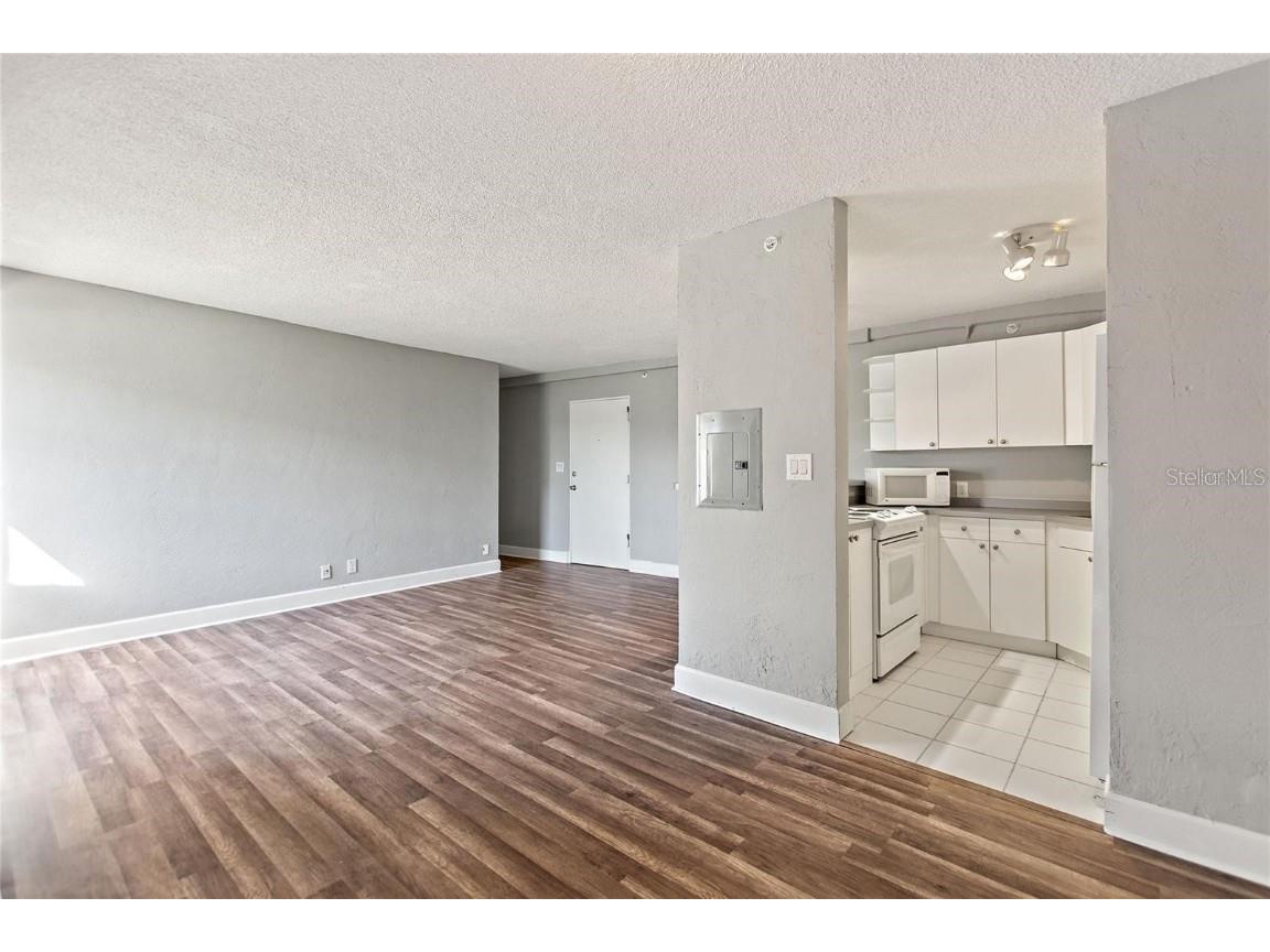 3315 58th Avenue S #202 Saint Petersburg FL 33712 TB8452539 image9