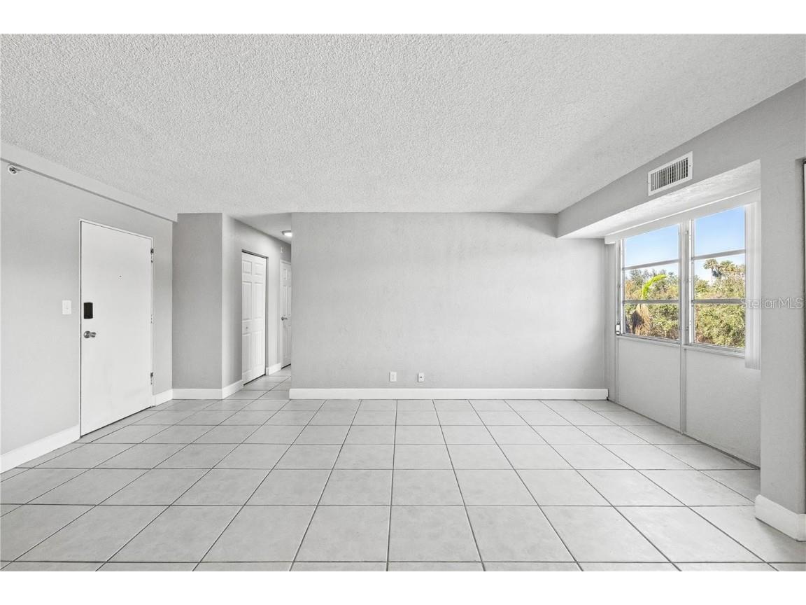 3315 58th Avenue S #309 Saint Petersburg FL 33712 TB8444162 image7