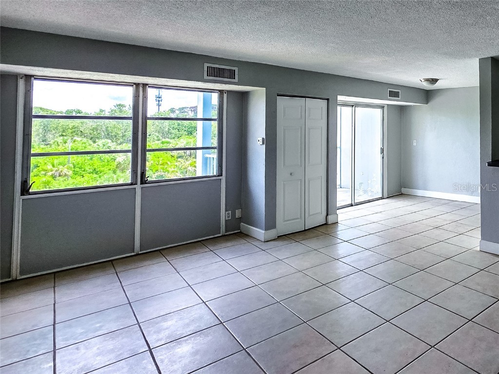 3315 58th Avenue S #409 Saint Petersburg FL 33712 TB8402912 image8