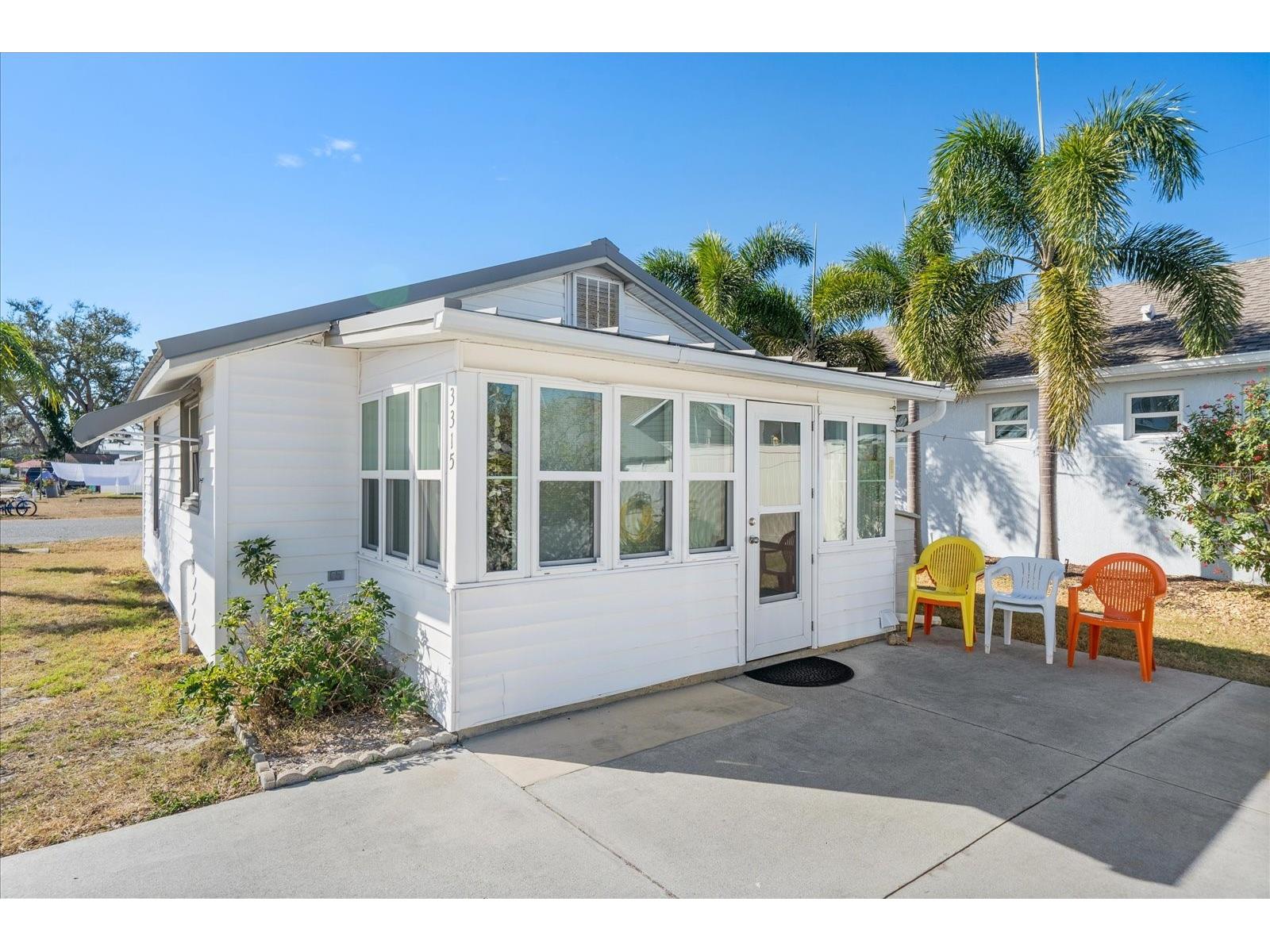 3315 Fry Street Sarasota FL 34239 A4682832 image2