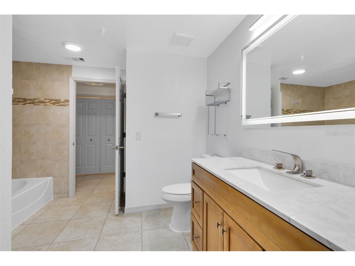 3315 Parkchester Square Boulevard #102 Orlando FL 32835 O6269094 image17