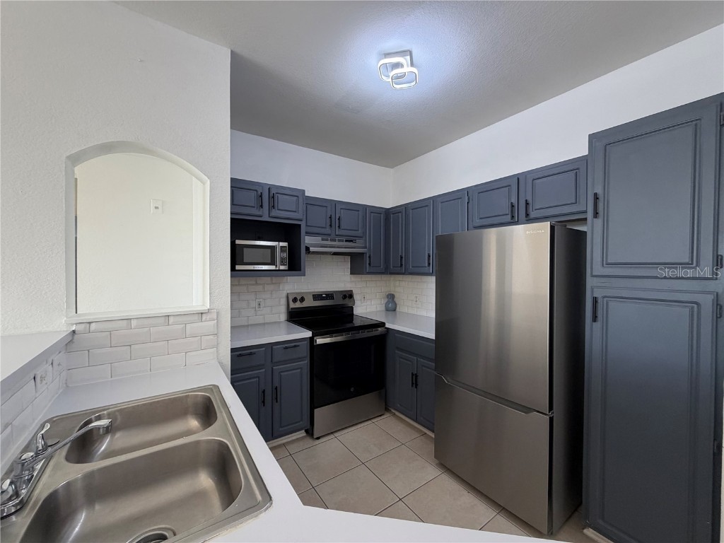 3315 Parkchester Square Boulevard #301 Orlando FL 32835 O6328650 image3