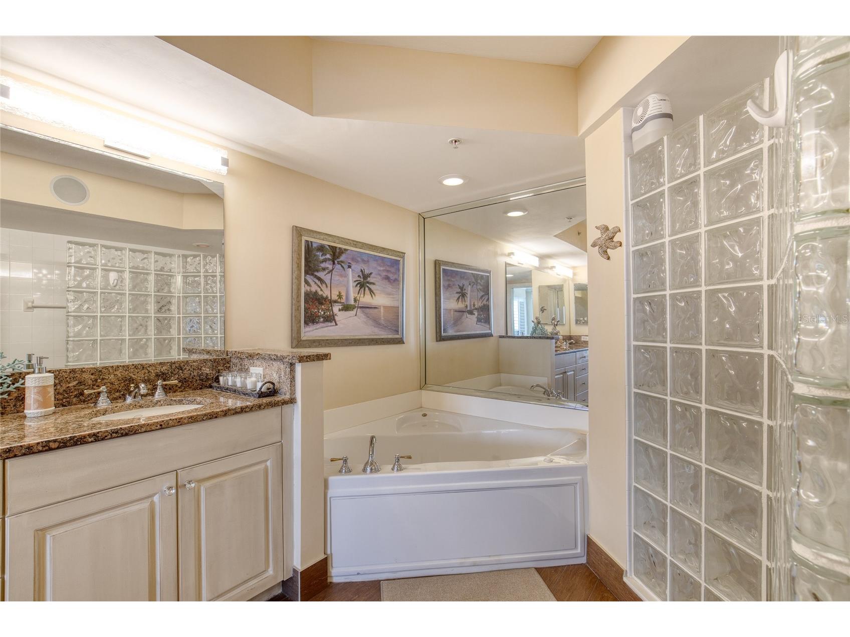 3315 S Atlantic Avenue #705 Daytona Beach FL 32118 V4945732 image32