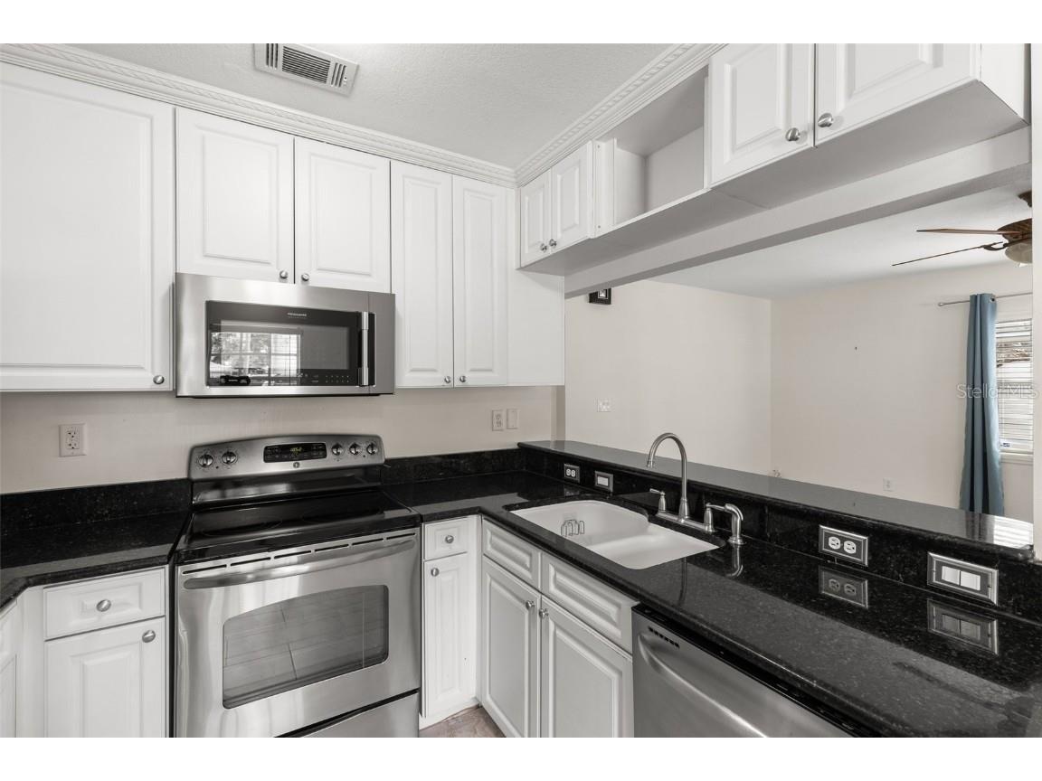 3315 W Villa Rosa Street Tampa FL 33611 TB8406468 image10