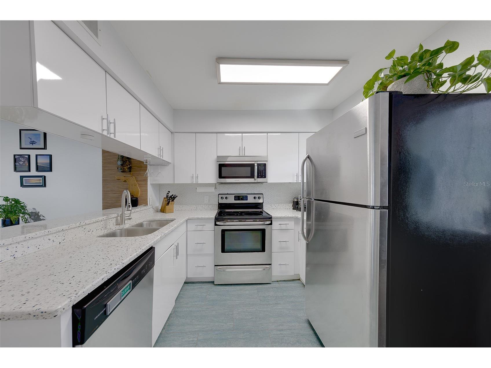 3315 W Wyoming Circle #3315 Tampa FL 33611 TB8528236 image16