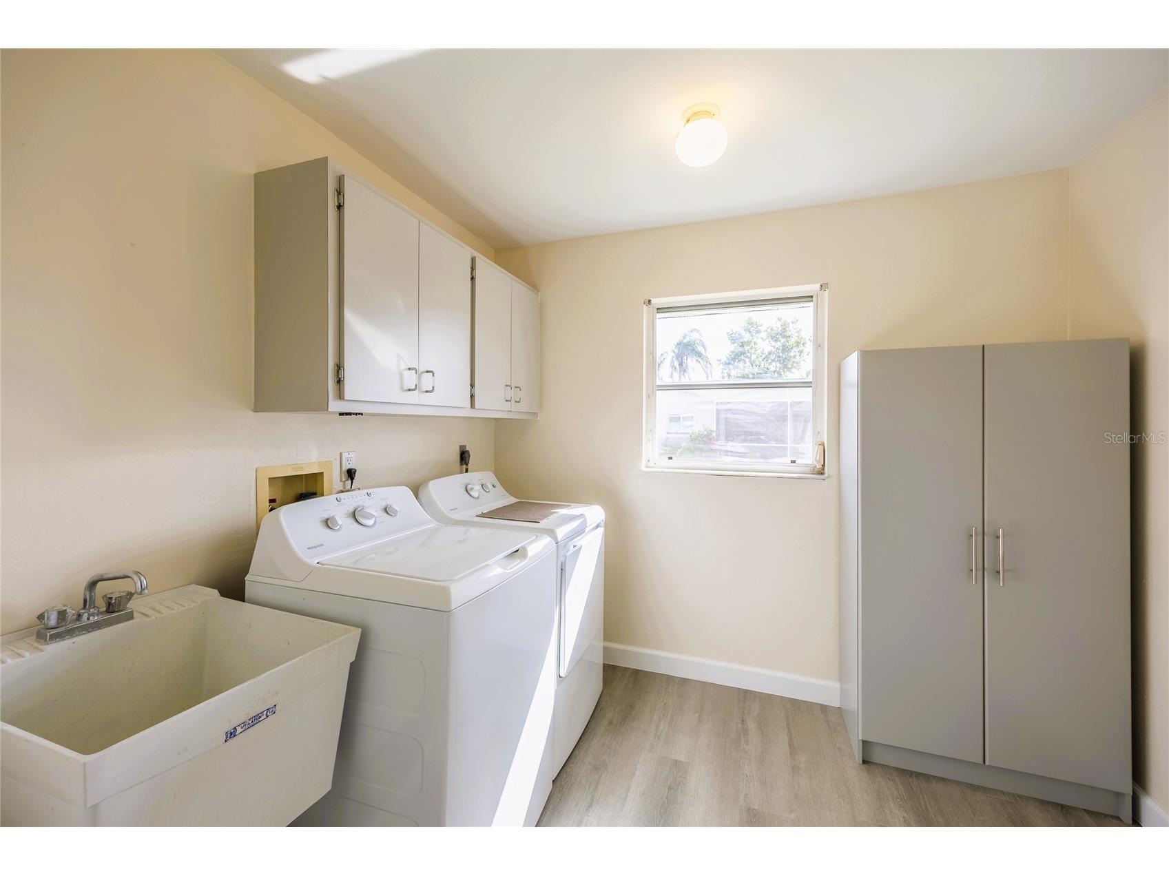 3316 SE 19th Place Cape Coral FL 33904 C7519397 image24