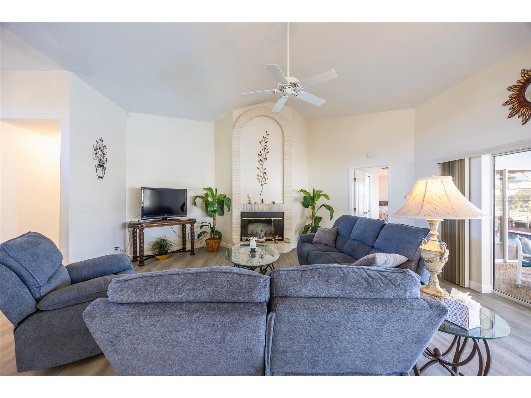 3316 SE 19th Place Cape Coral FL 33904 C7519397 image4