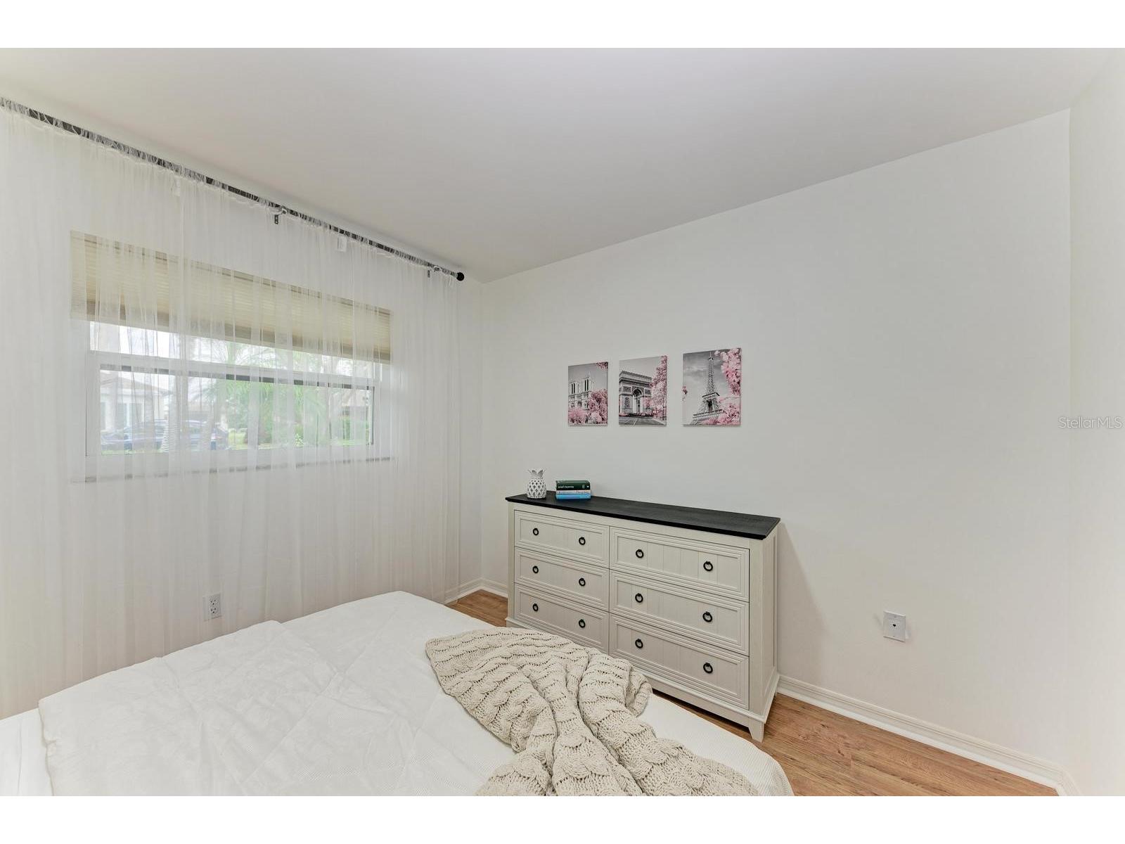 3316 Vivienda Boulevard Bradenton FL 34207 A4685946 image15