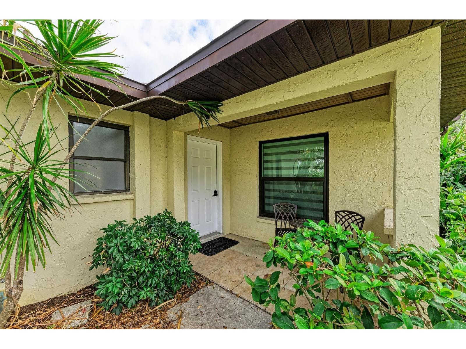 3316 Vivienda Boulevard Bradenton FL 34207 A4685946 image2