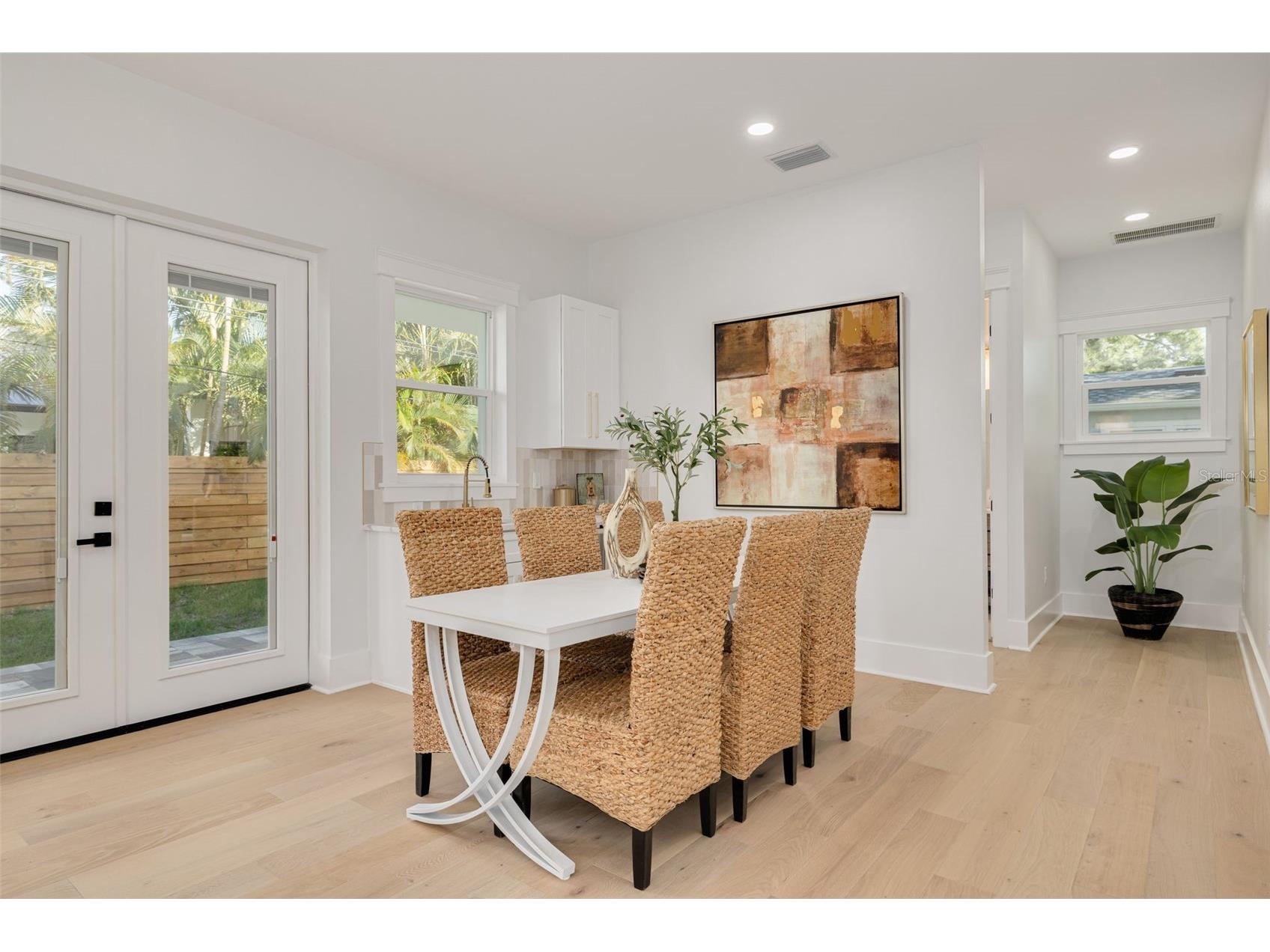 3317 15th Street N Saint Petersburg FL 33704 TB8493448 image12