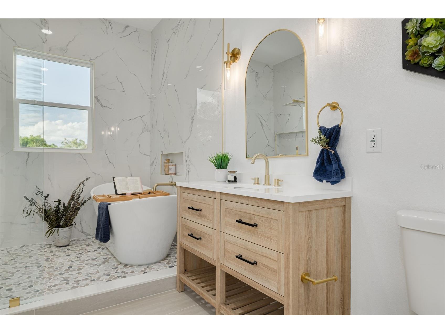 3317 15th Street N Saint Petersburg FL 33704 TB8493448 image28