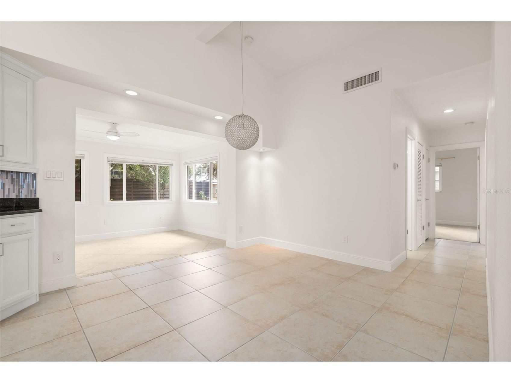 3317 Bougainvillea Street Sarasota FL 34239 A4694271 image28