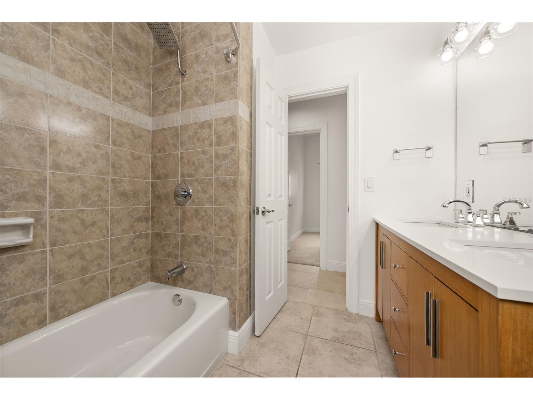 3317 Bougainvillea Street Sarasota FL 34239 A4694271 image38