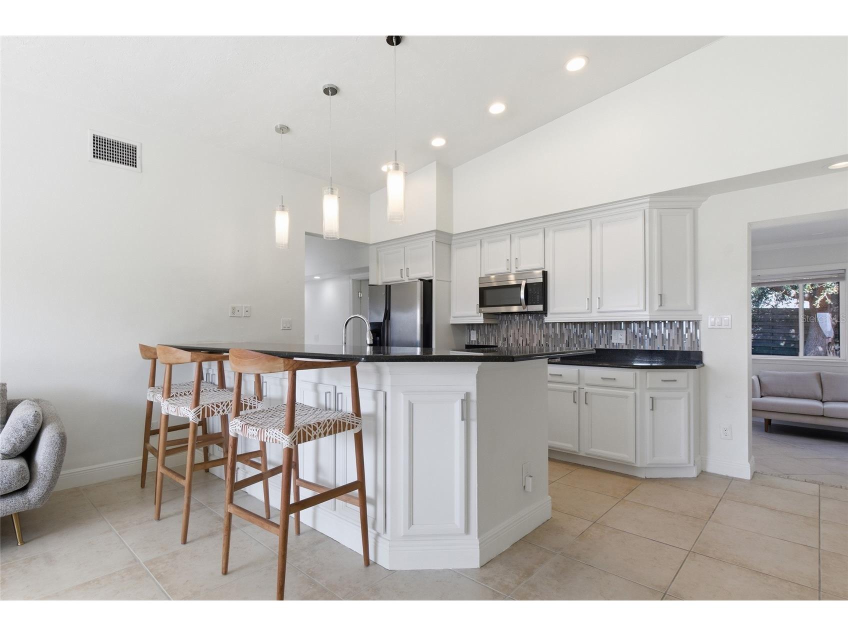 3317 Bougainvillea Street Sarasota FL 34239 N6142389 image10