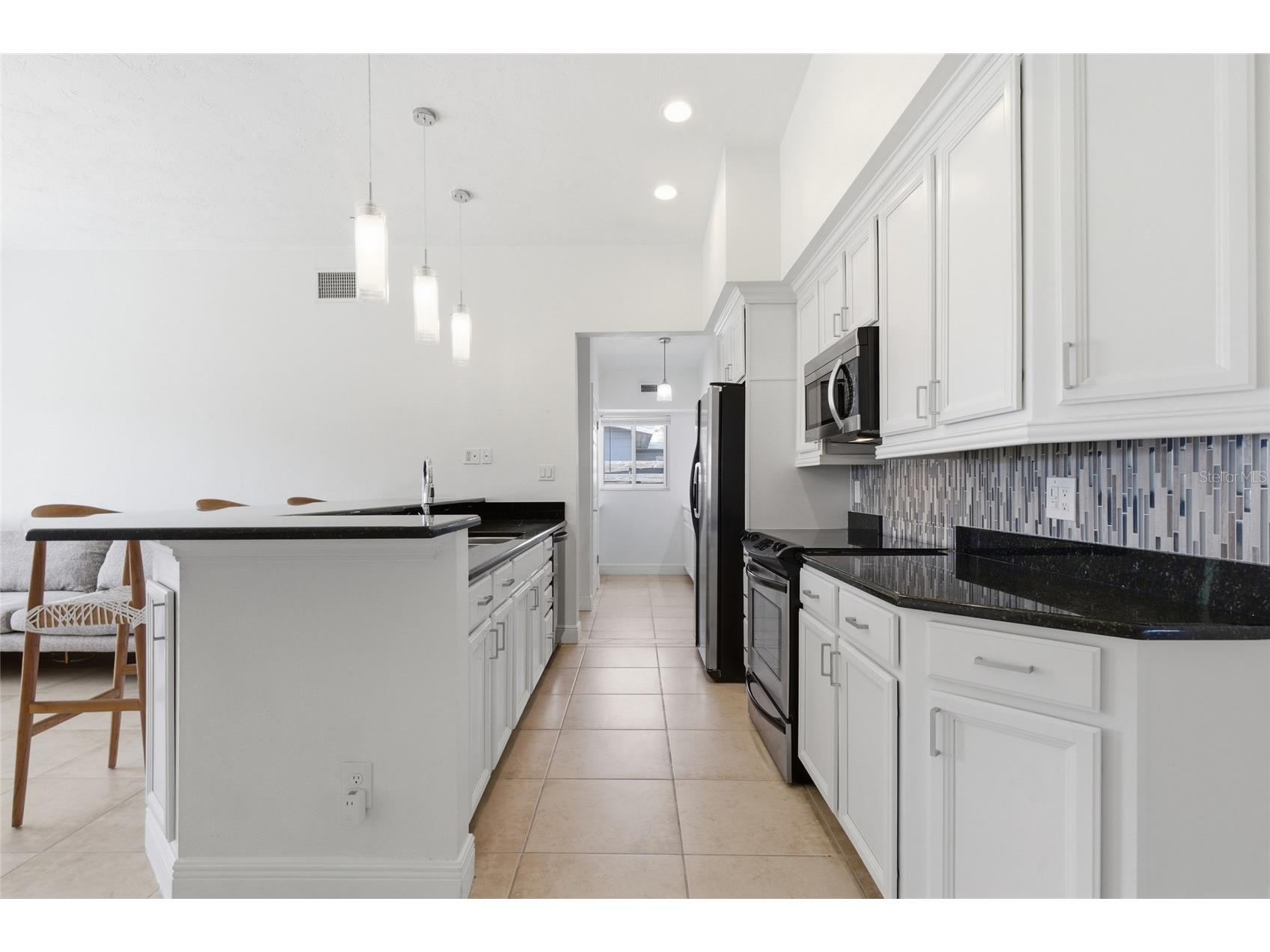 3317 Bougainvillea Street Sarasota FL 34239 N6142389 image11