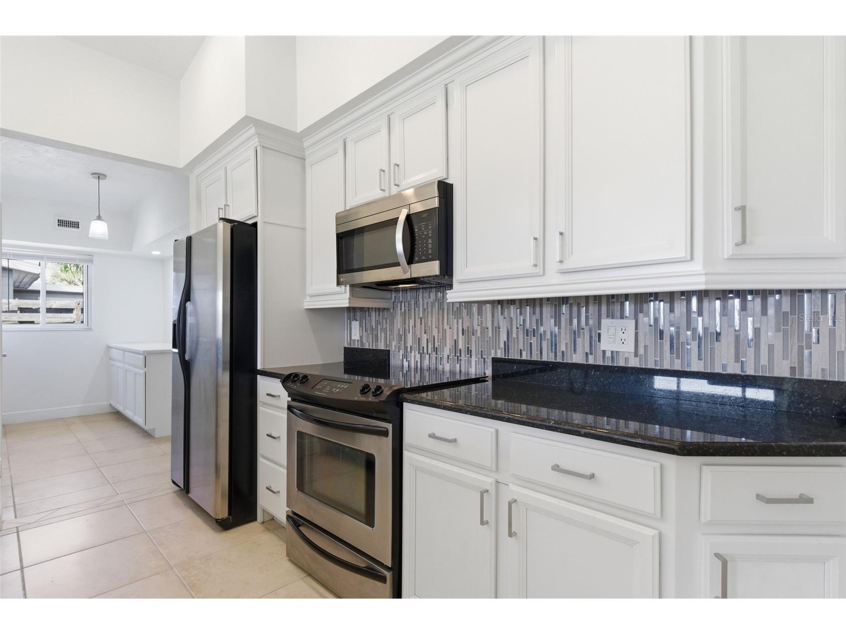 3317 Bougainvillea Street Sarasota FL 34239 N6142389 image14