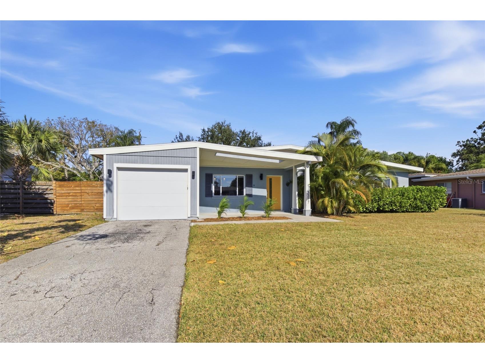 3317 Bougainvillea Street Sarasota FL 34239 N6142389 image2