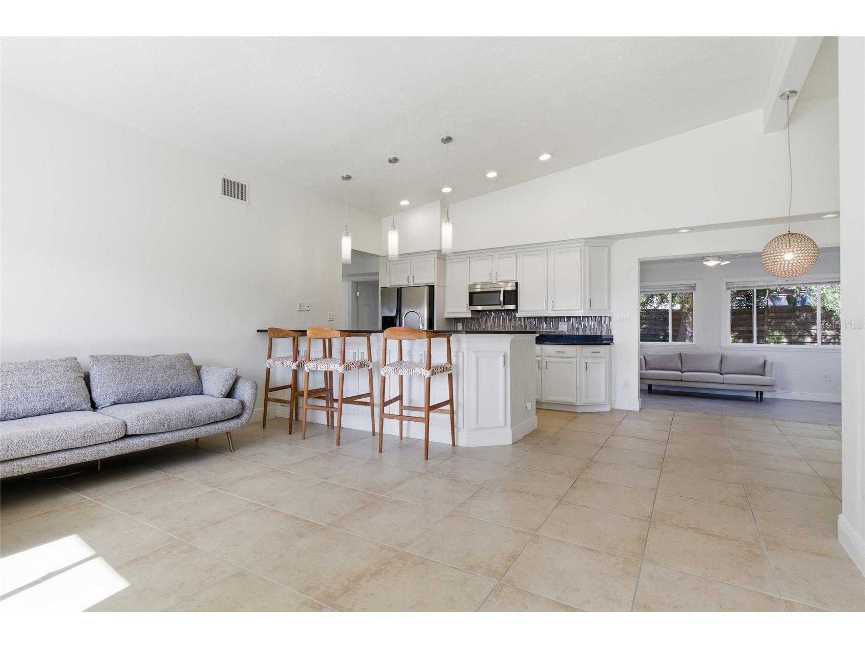 3317 Bougainvillea Street Sarasota FL 34239 N6142389 image6