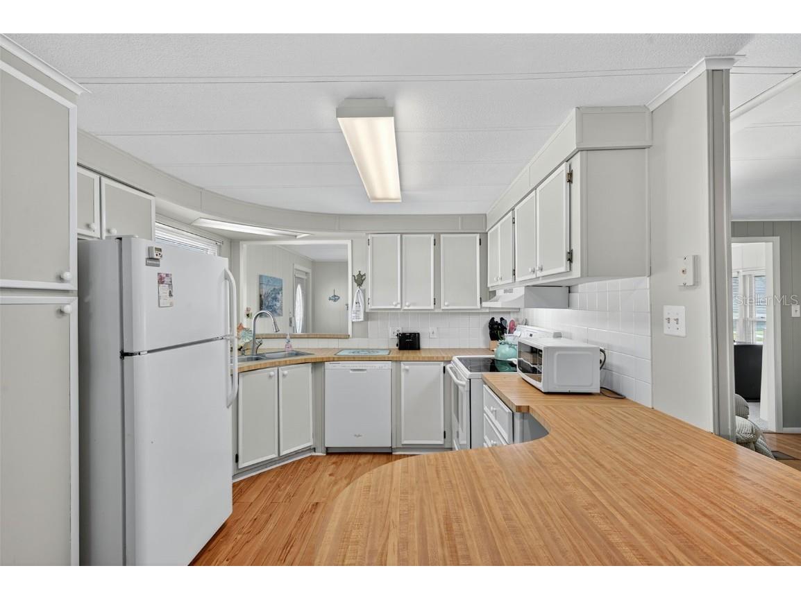 3317 Chatford Drive Holiday FL 34690 TB8440816 image23