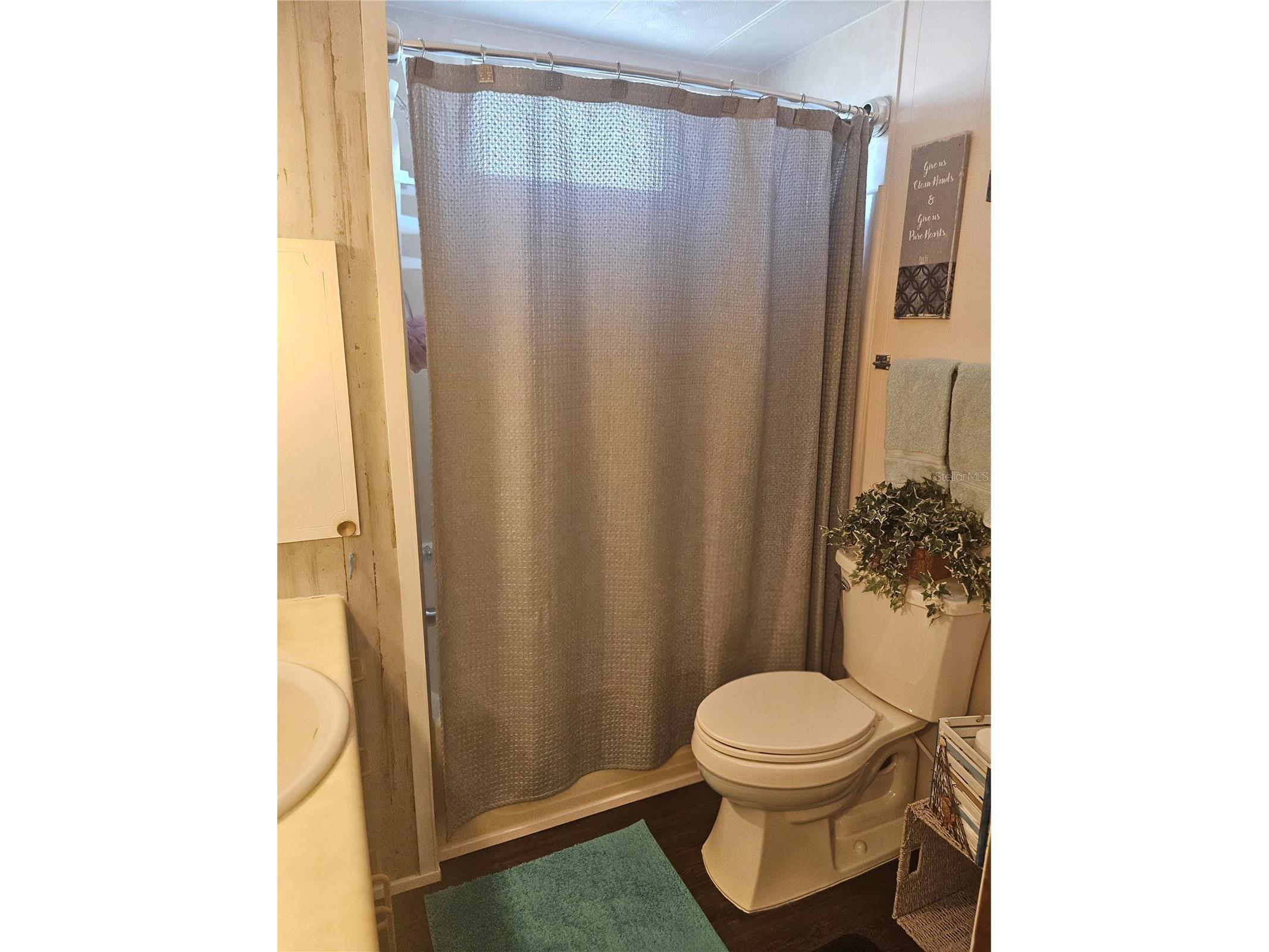 3317 Overcup Oak Terrace Sarasota FL 34237 A4679455 image32