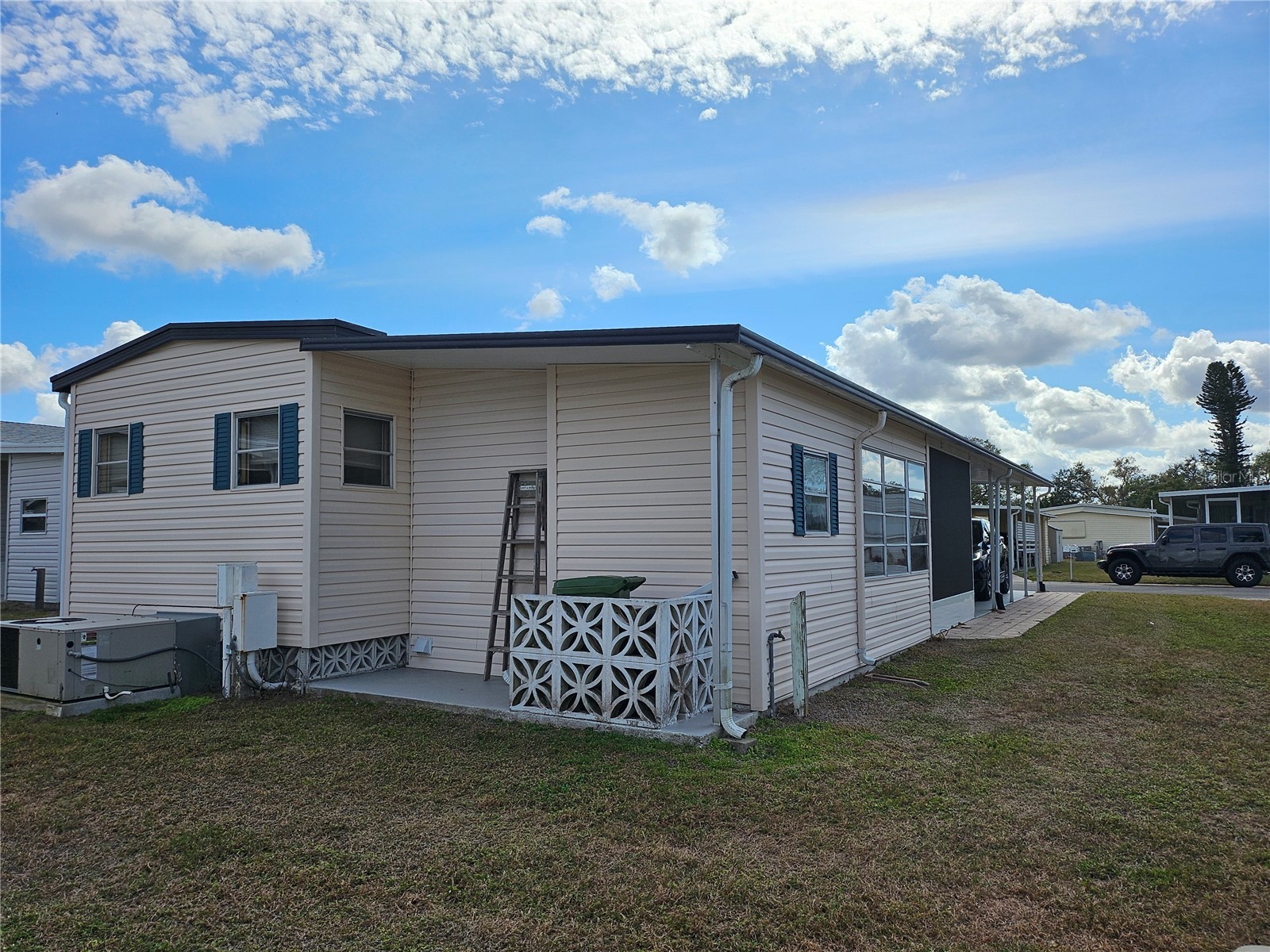 3317 Overcup Oak Terrace Sarasota FL 34237 A4679455 image45