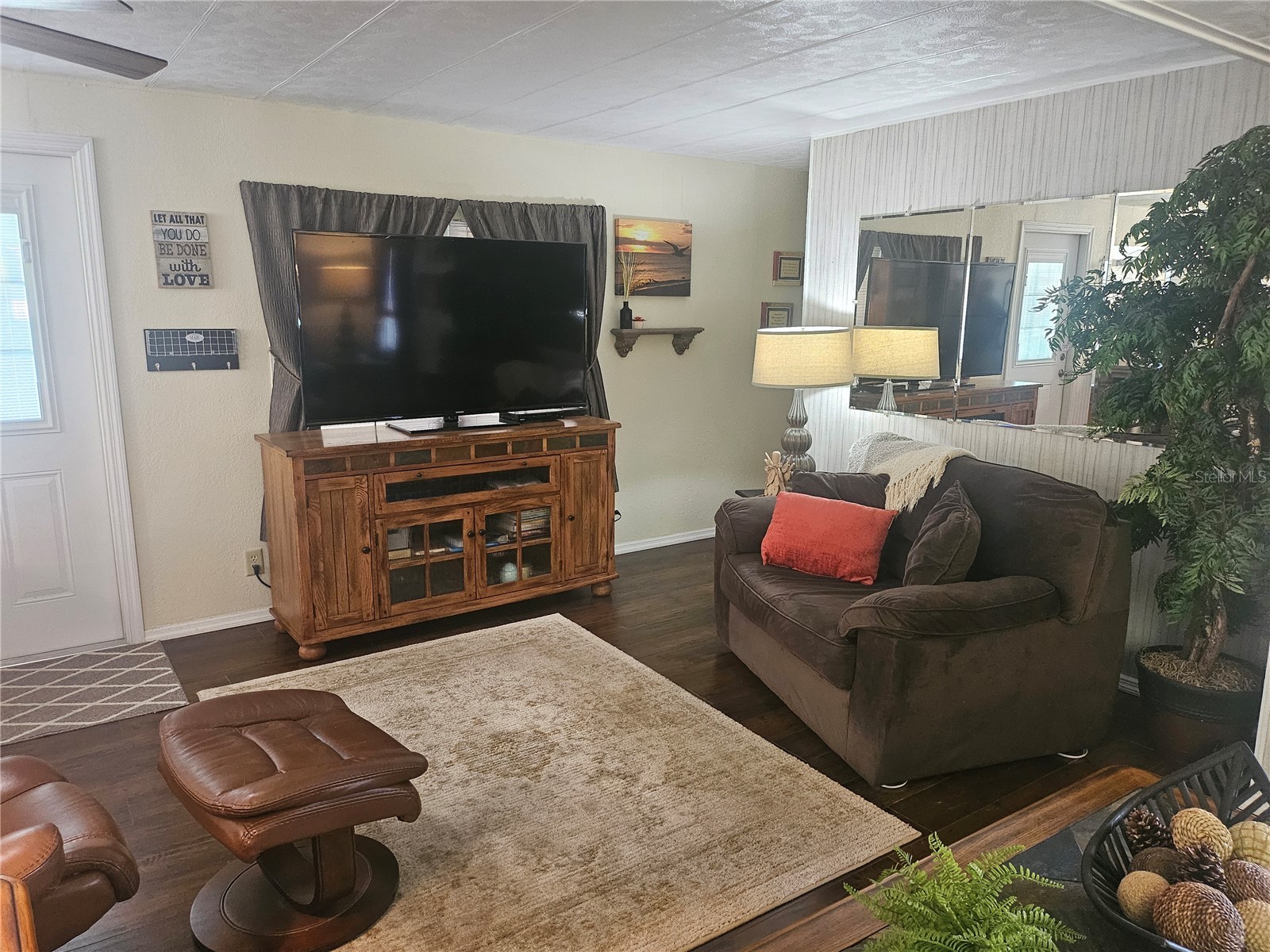 3317 Overcup Oak Terrace Sarasota FL 34237 A4679455 image8