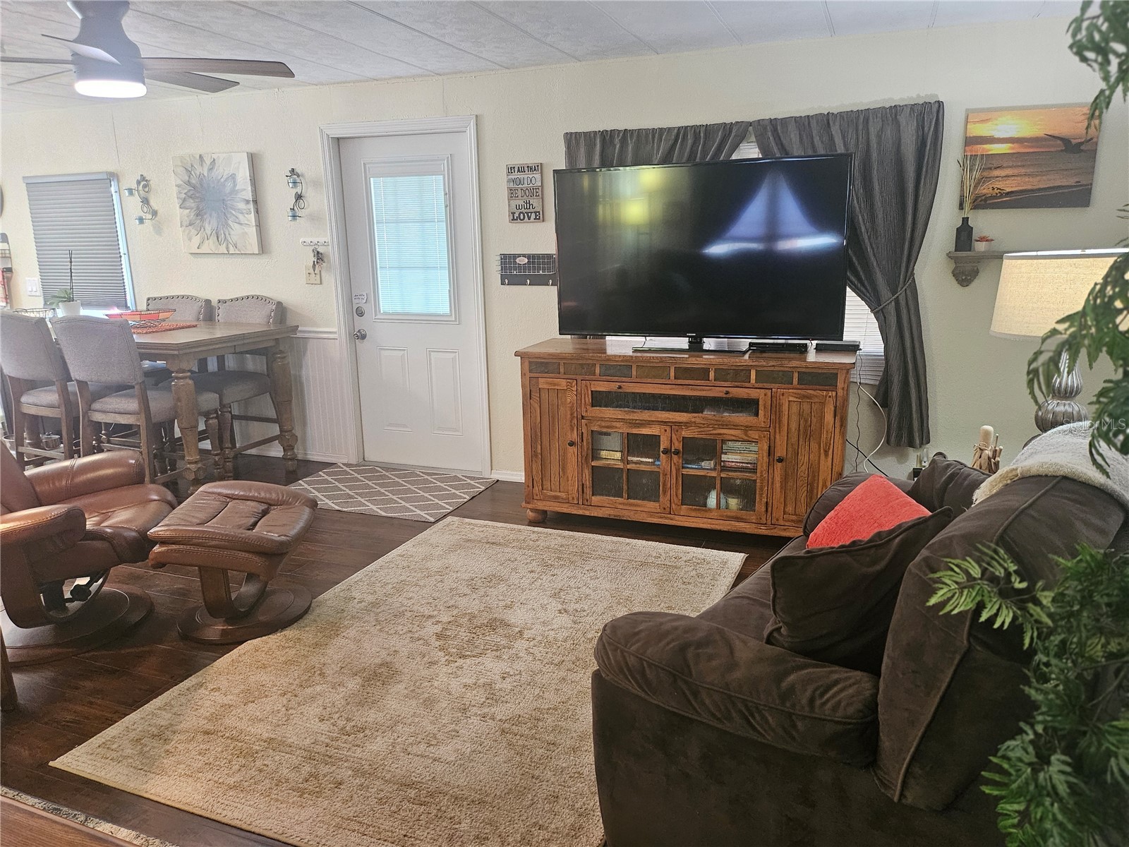 3317 Overcup Oak Terrace Sarasota FL 34237 A4679455 image9