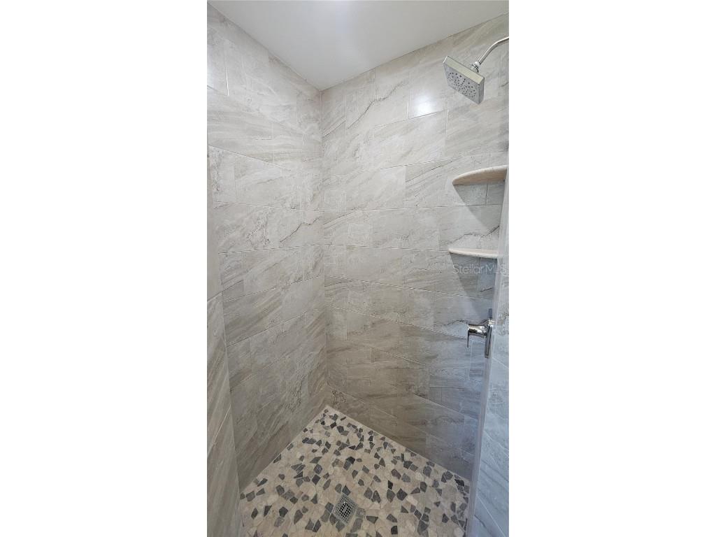 3317 Pine Valley Drive Sarasota FL 34239 A4663718 image12