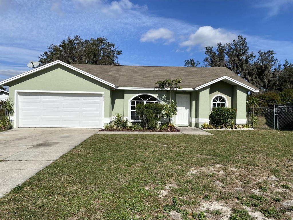 3317 Queens Cove Loop Winter Haven FL 33880 U8227873 image1