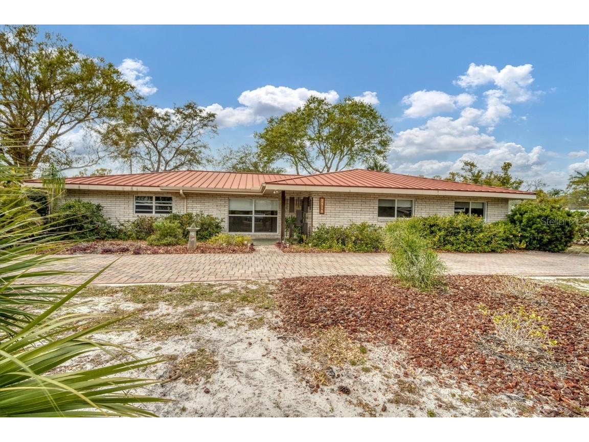 3318 Fair Oaks Place Sarasota FL 34239 A4599615 image1