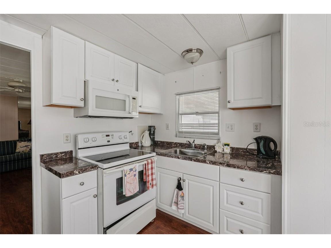 3318 Overcup Oak Terrace Sarasota FL 34237 S5134488 image10