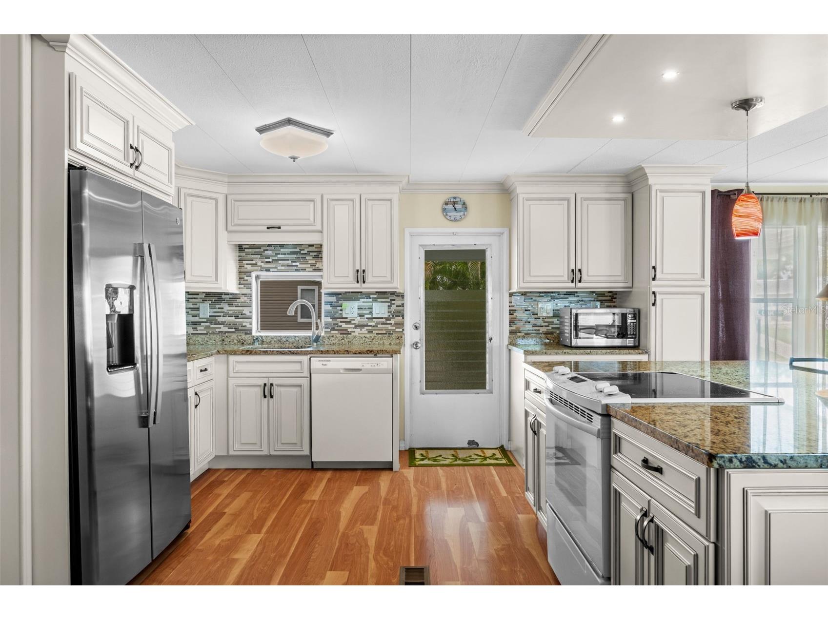 3318 Shingle Oak Terrace Sarasota FL 34237 A4695769 image10