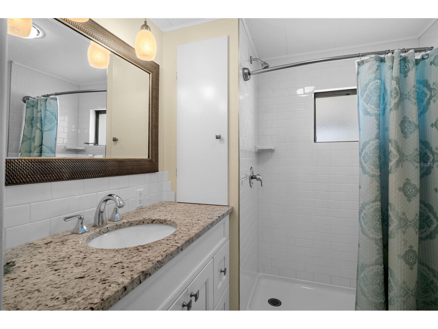 3318 Shingle Oak Terrace Sarasota FL 34237 A4695769 image21