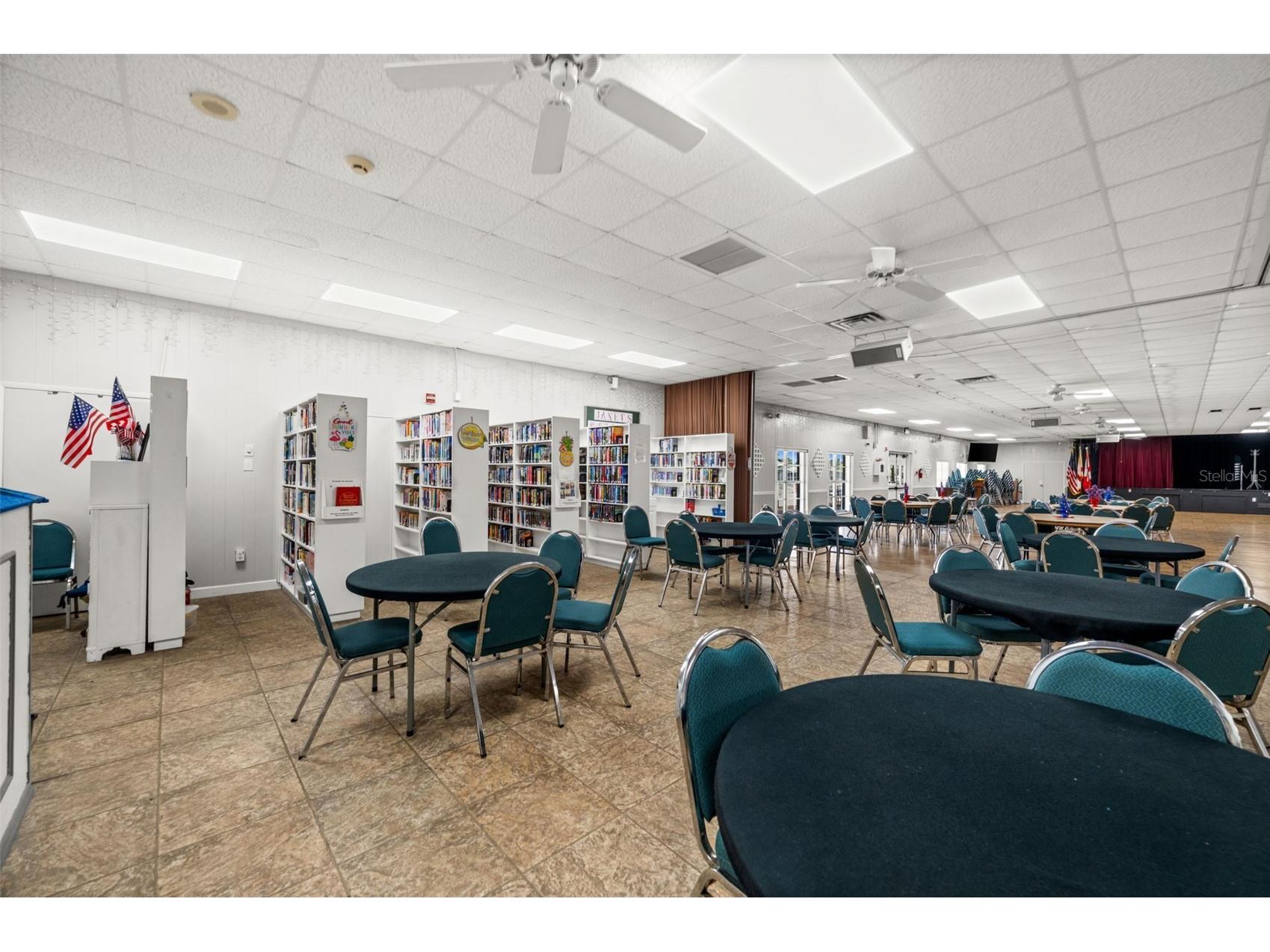 3318 Shingle Oak Terrace Sarasota FL 34237 A4695769 image49