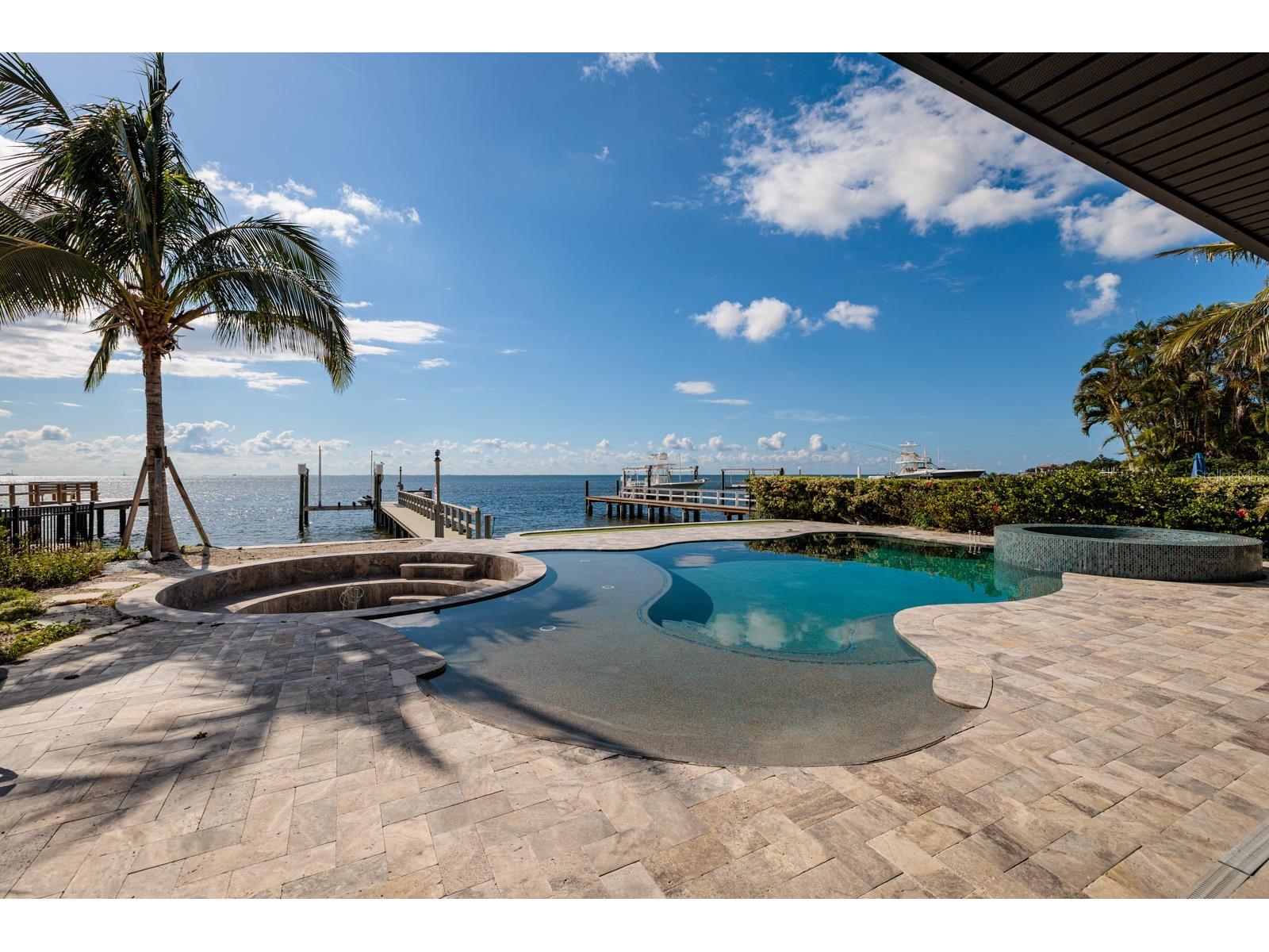 3319 Bayshore Boulevard NE Saint Petersburg FL 33703 TB8400049 image38
