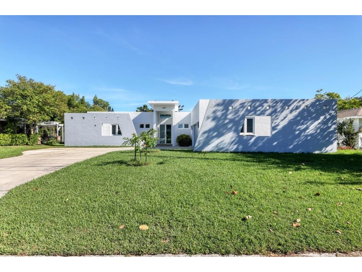 3319 Mayflower Street Sarasota FL 34231 A4583201 image1