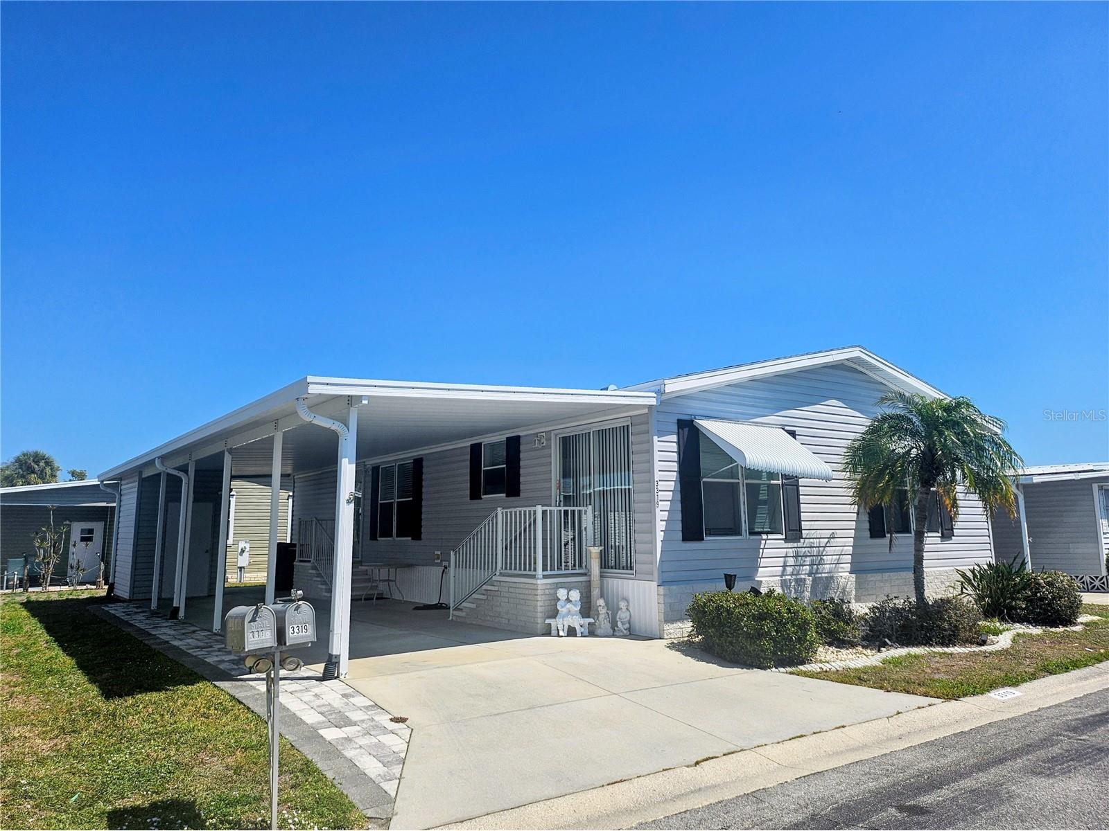 3319 Overcup Oak Terrace Sarasota FL 34237 A4687924 image2