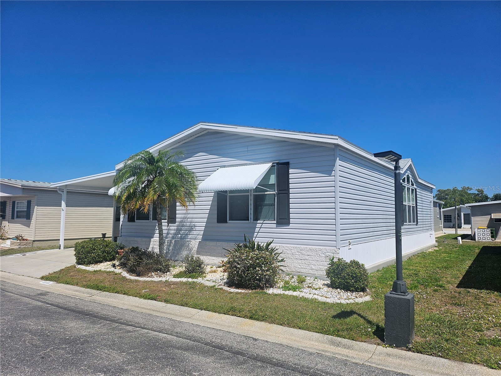 3319 Overcup Oak Terrace Sarasota FL 34237 A4687924 image3