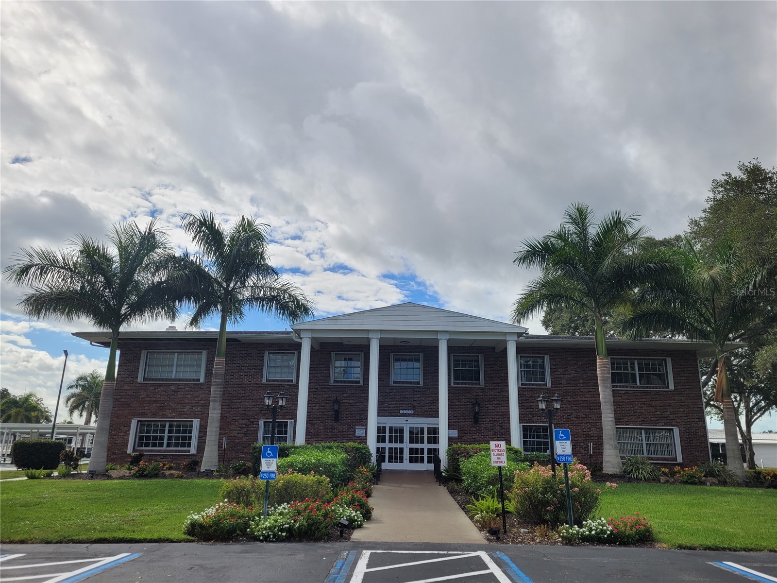 3319 Overcup Oak Terrace Sarasota FL 34237 A4687924 image53