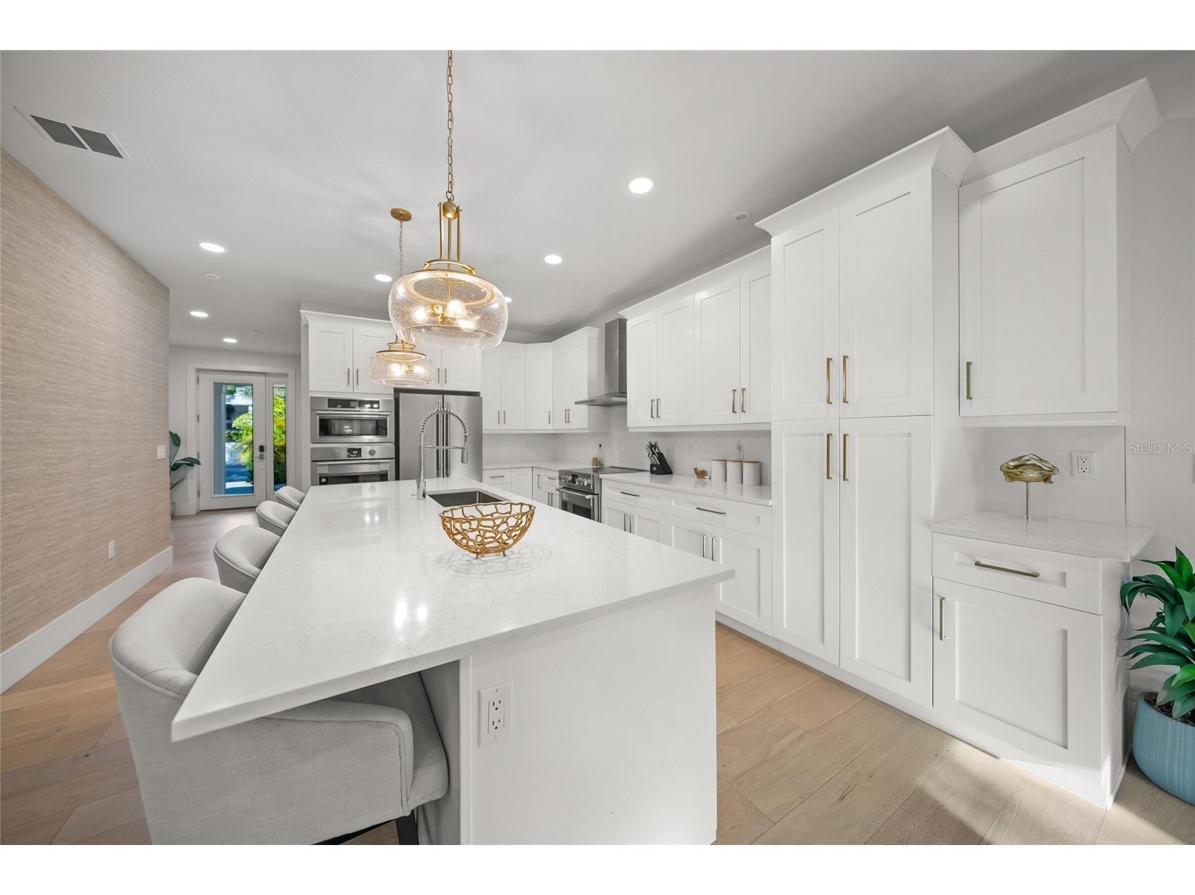 3319 S Osprey Avenue Sarasota FL 34239 A4687005 image8