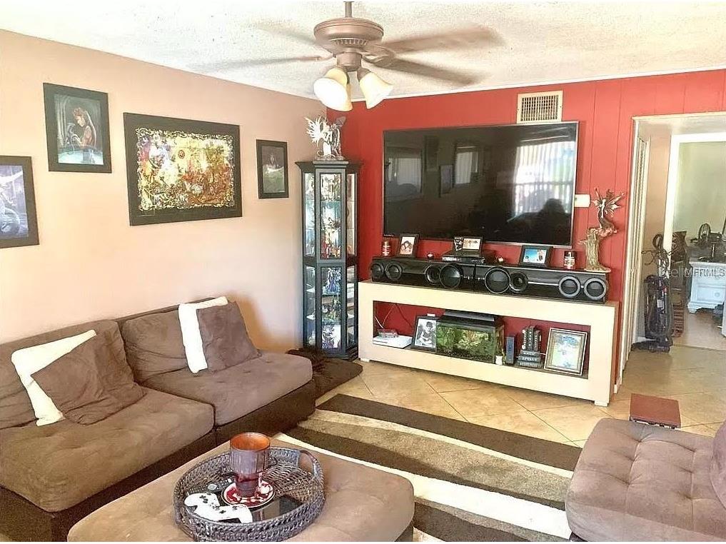 3319 Sherwood Drive Largo FL 33771 TB8517859 image4