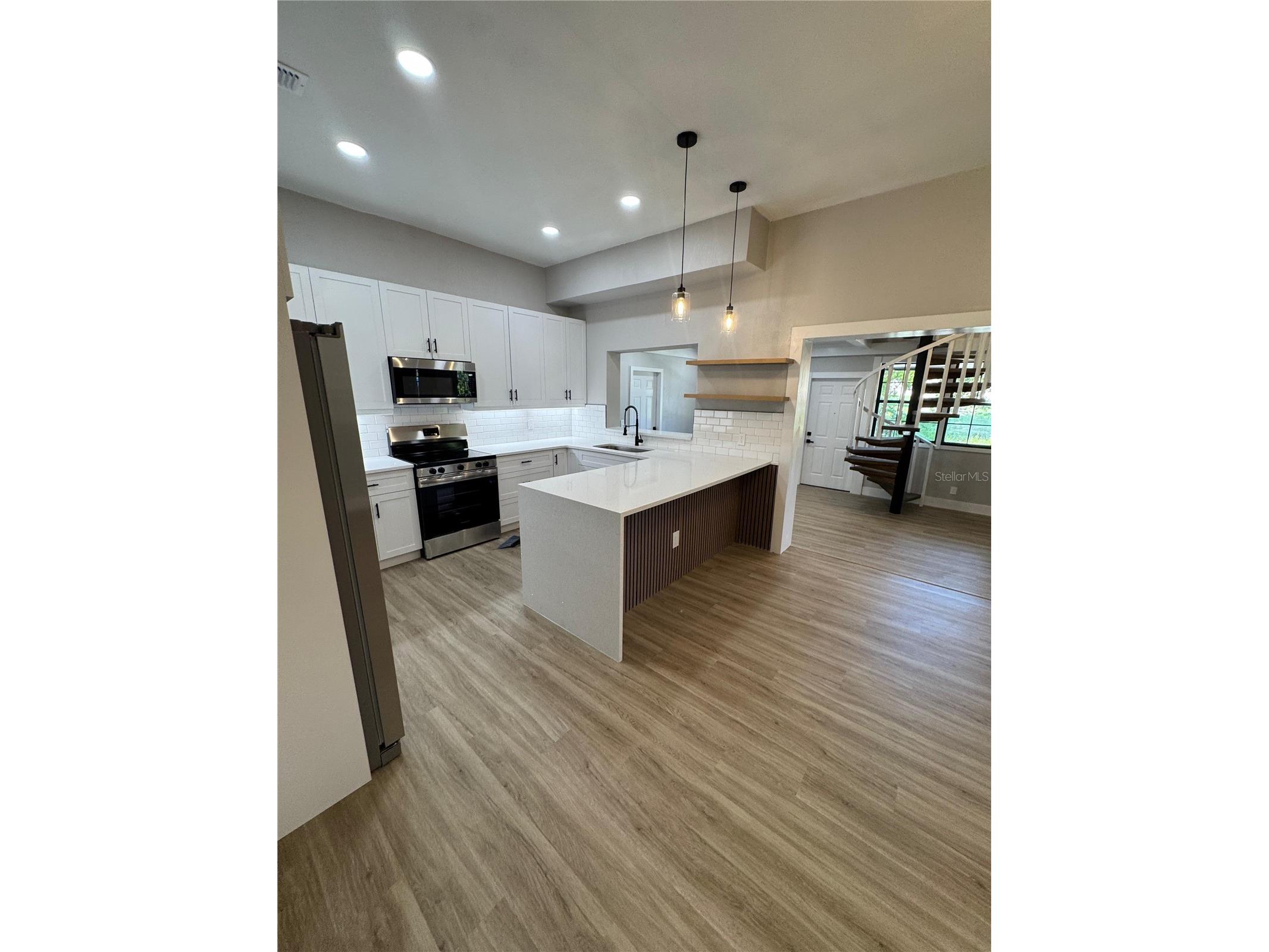 332 Big Tree Road South Daytona FL 32119 O6407292 image17