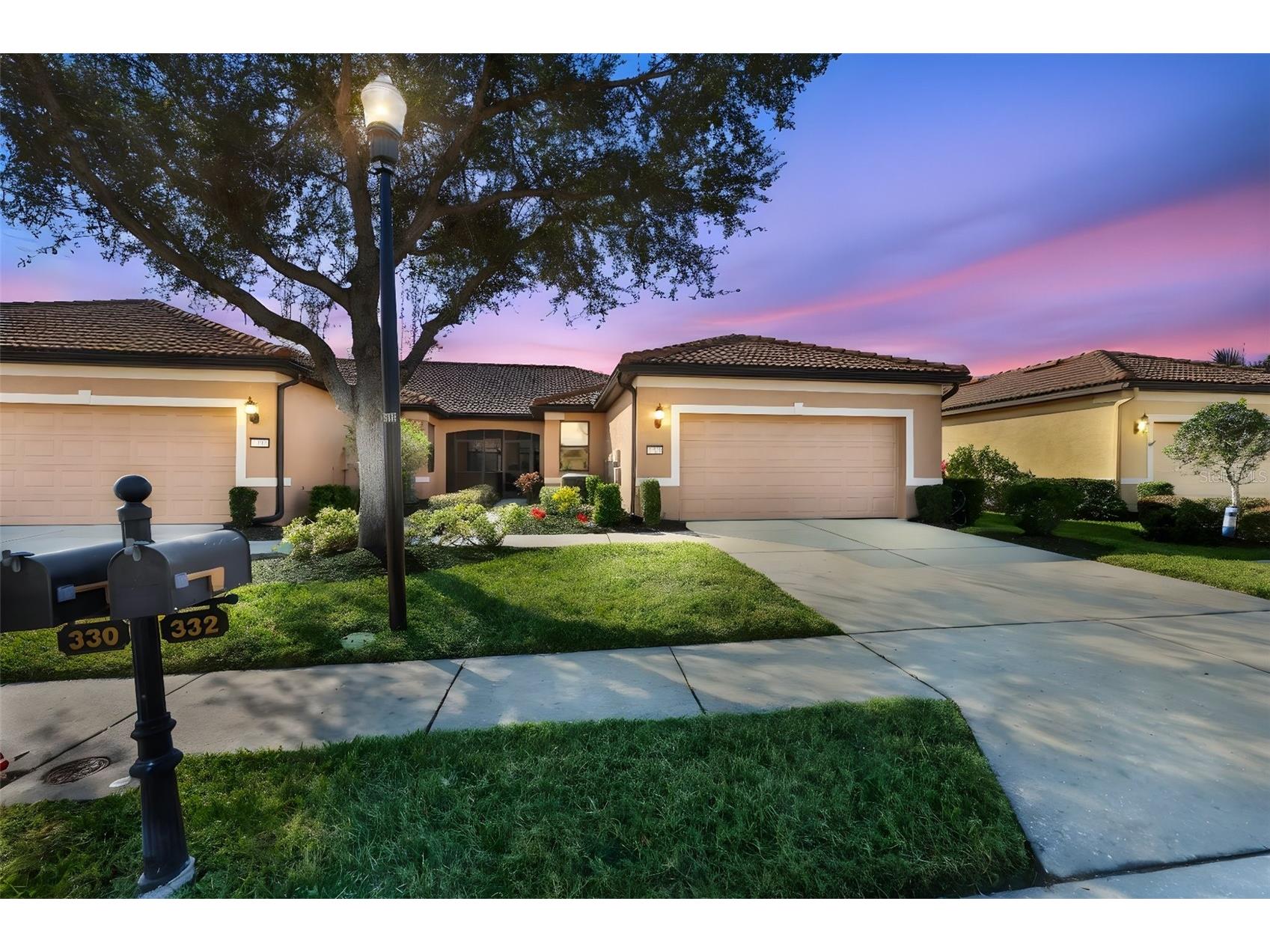 332 Bluewater Falls Court Apollo Beach FL 33572 TB8473578 image1