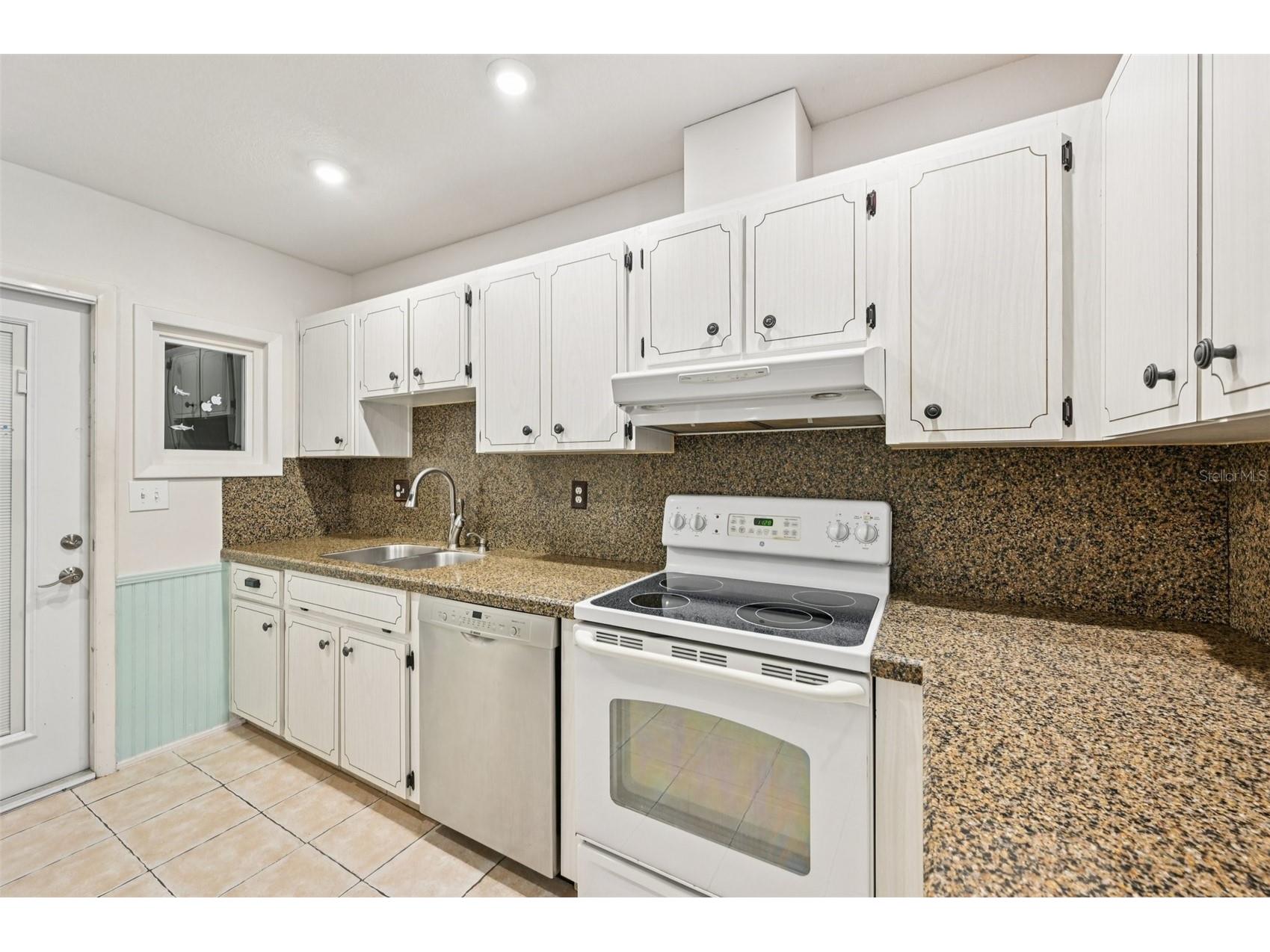 332 Club Manor Drive Sun City Center FL 33573 TB8461359 image11