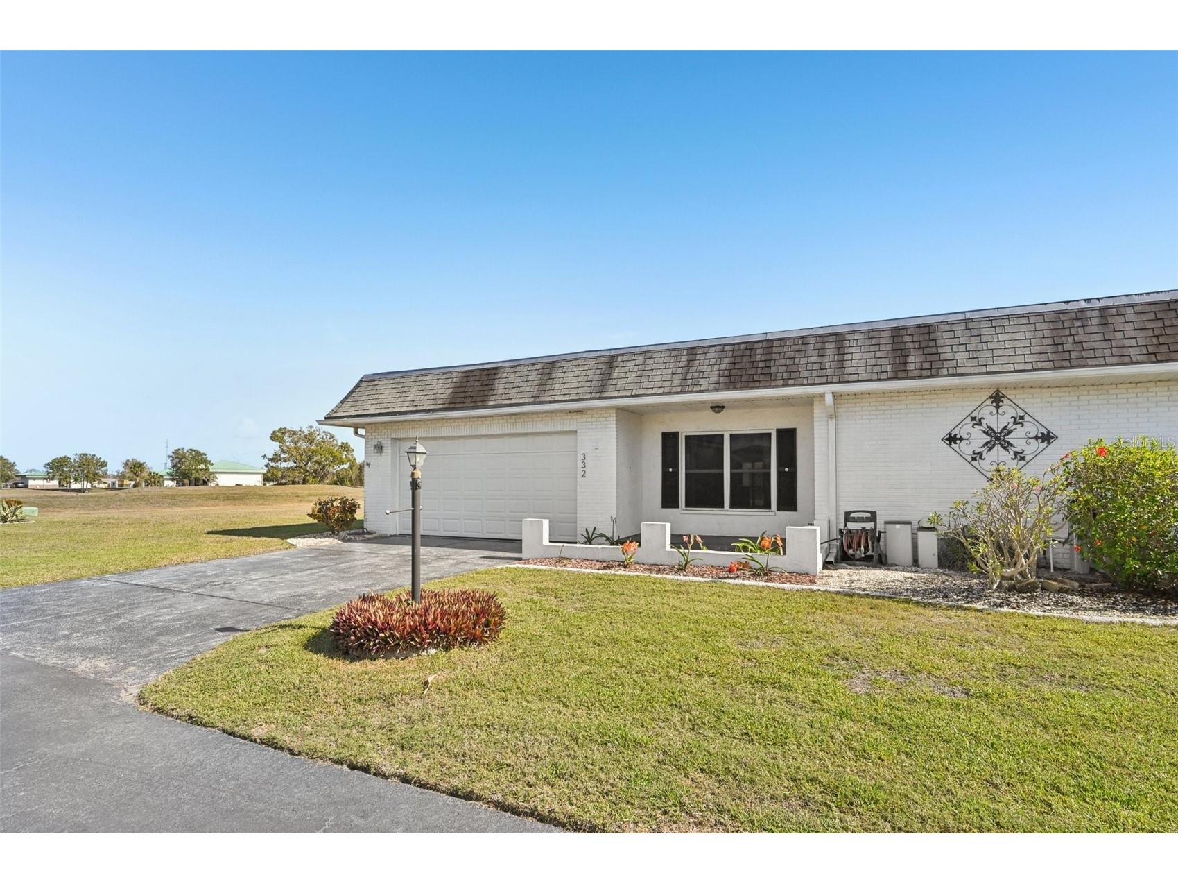 332 Club Manor Drive Sun City Center FL 33573 TB8461359 image2