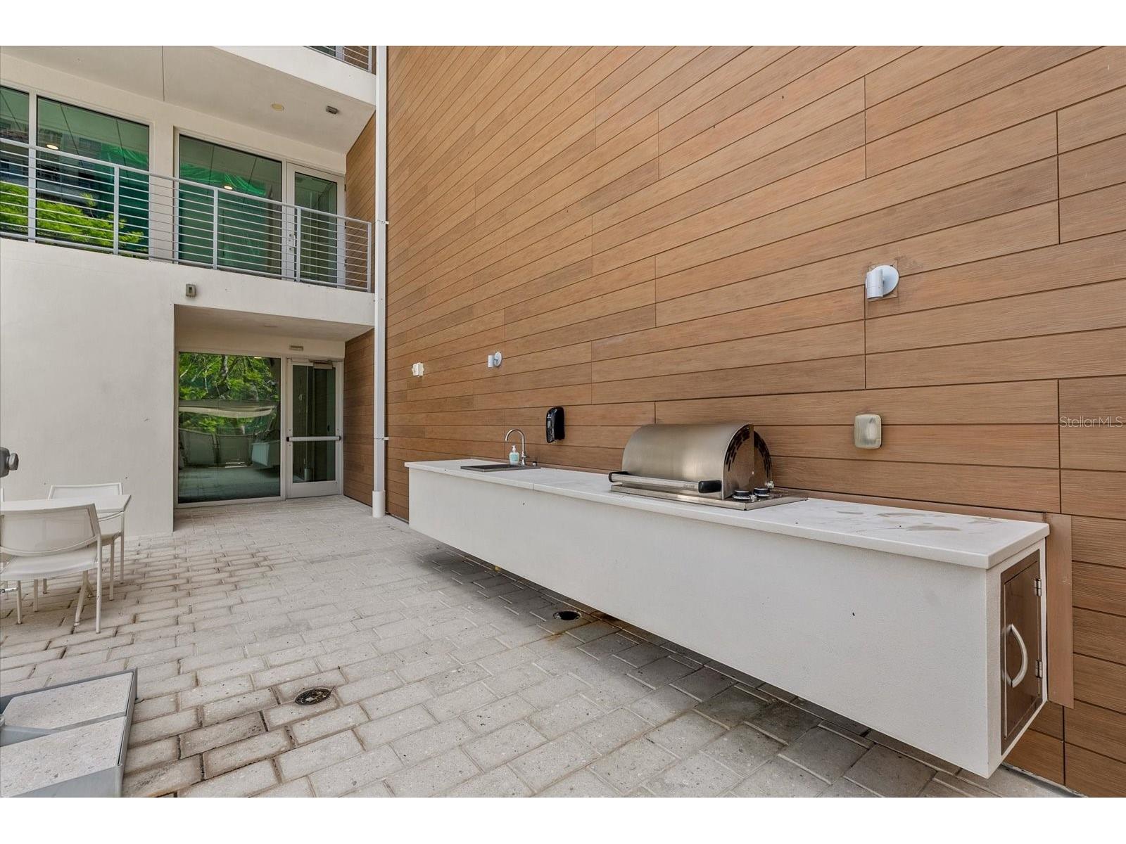 332 Cocoanut Avenue #302 Sarasota FL 34236 A4694715 image32