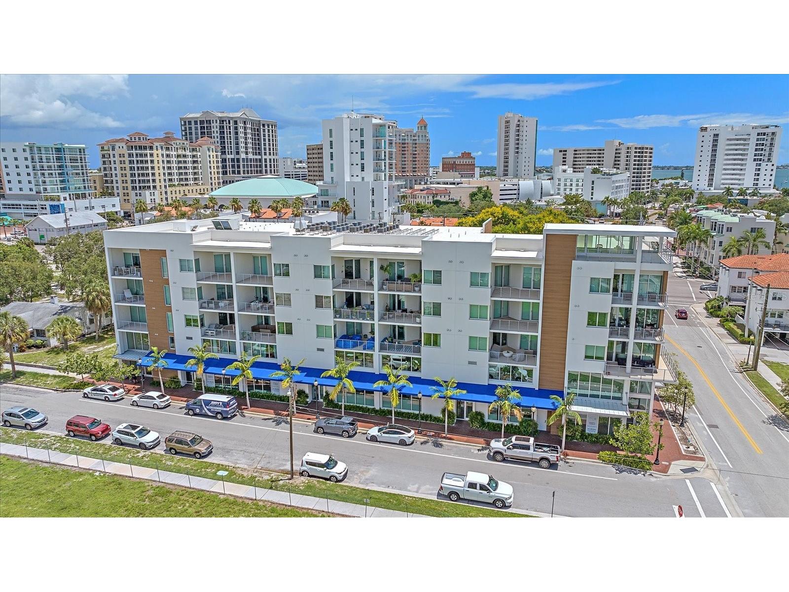 332 Cocoanut Avenue #406 Sarasota FL 34236 A4687470 image2