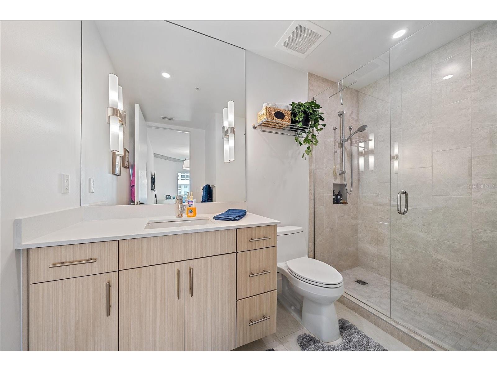 332 Cocoanut Avenue #406 Sarasota FL 34236 A4687470 image22